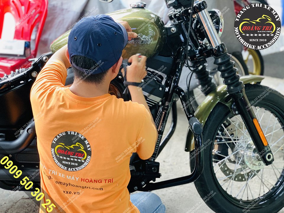 Chữ Harley Davidson được cắt ra rất thẩm mỹ