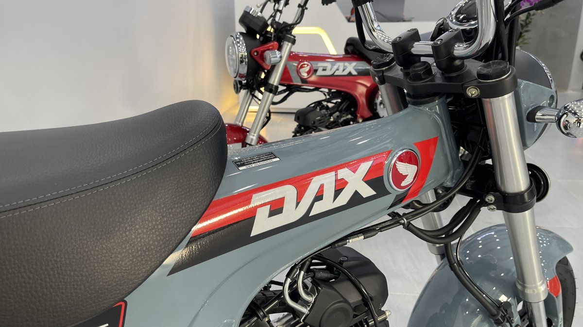 Honda Dax 125 Trail Sport với khoảng sáng gầm cao