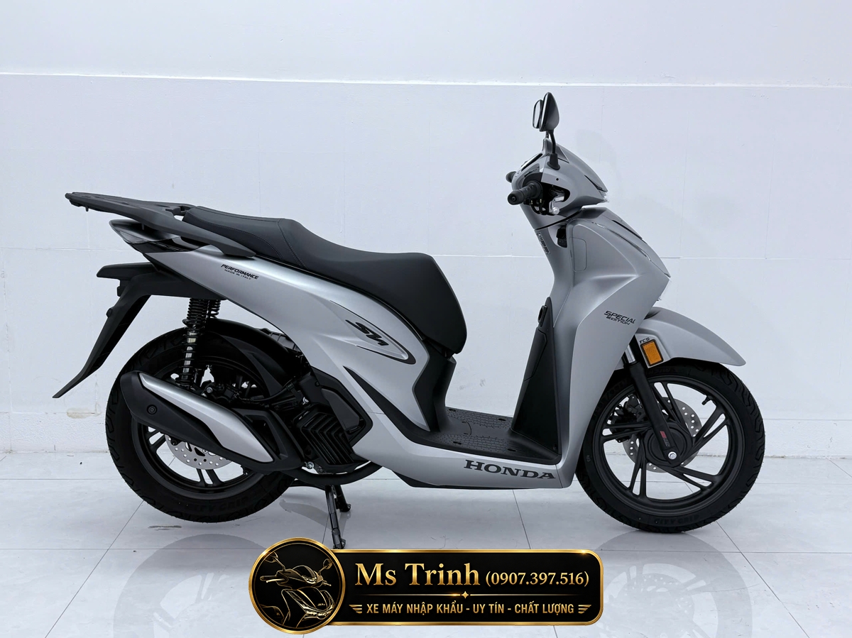 Cận cảnh vẻ đẹp của dòng xe nhập Ý nguyên xe nguyên thùng