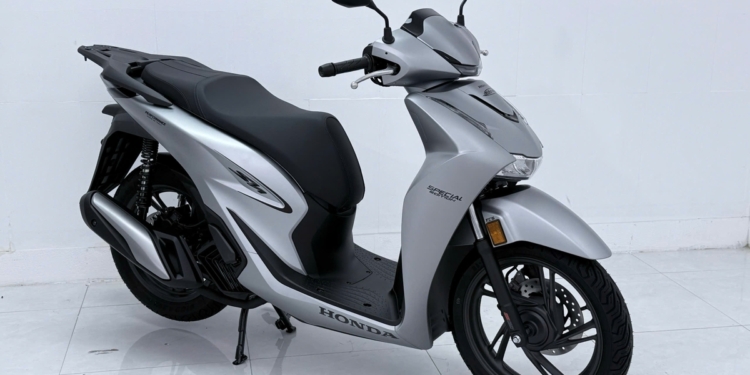Honda Sh150i Special Edition chỉ 215 triệu giá giao hồ sơ hải quan