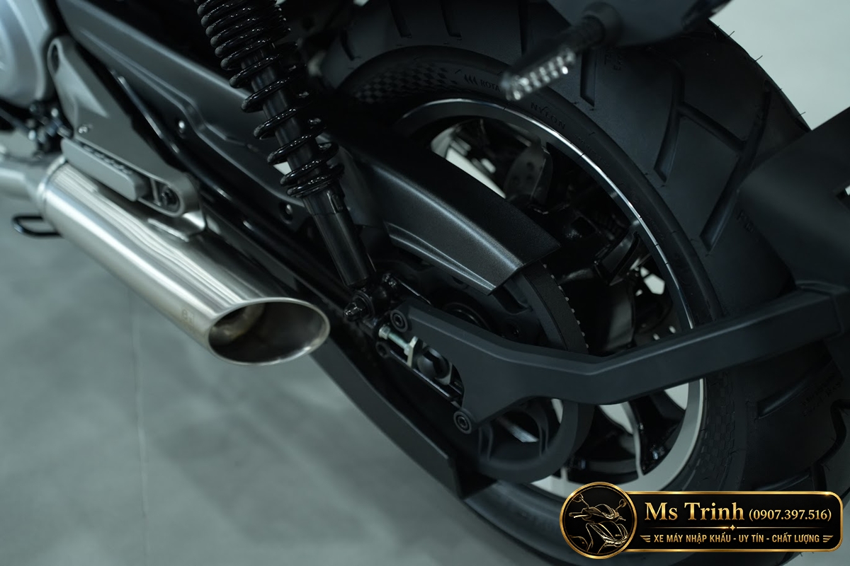 Chi tiết cổ pô động cơ V-Twin Hyosung GV350X