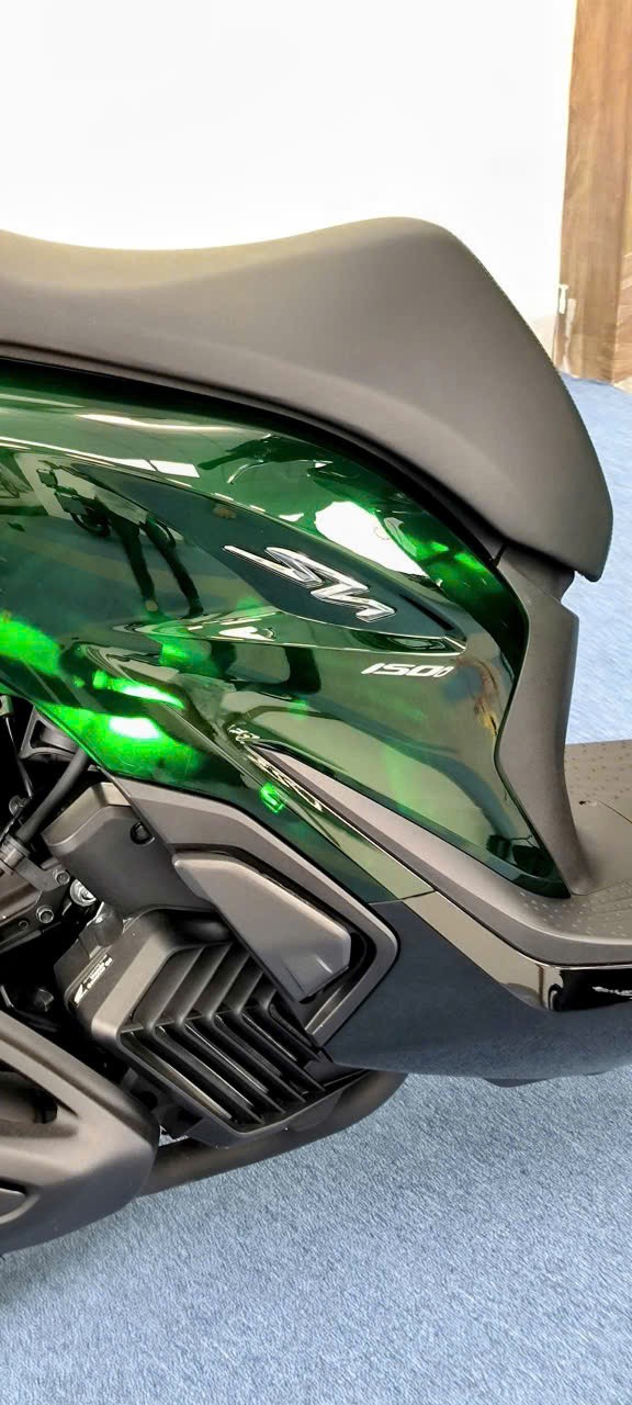 Honda SH150 Vetro Green Limited Edition màu xanh Emerald Green cao cấp