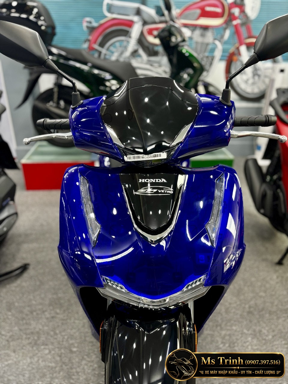 mặt trước xe Honda SH150 Vetro Blue Sapphire 2026